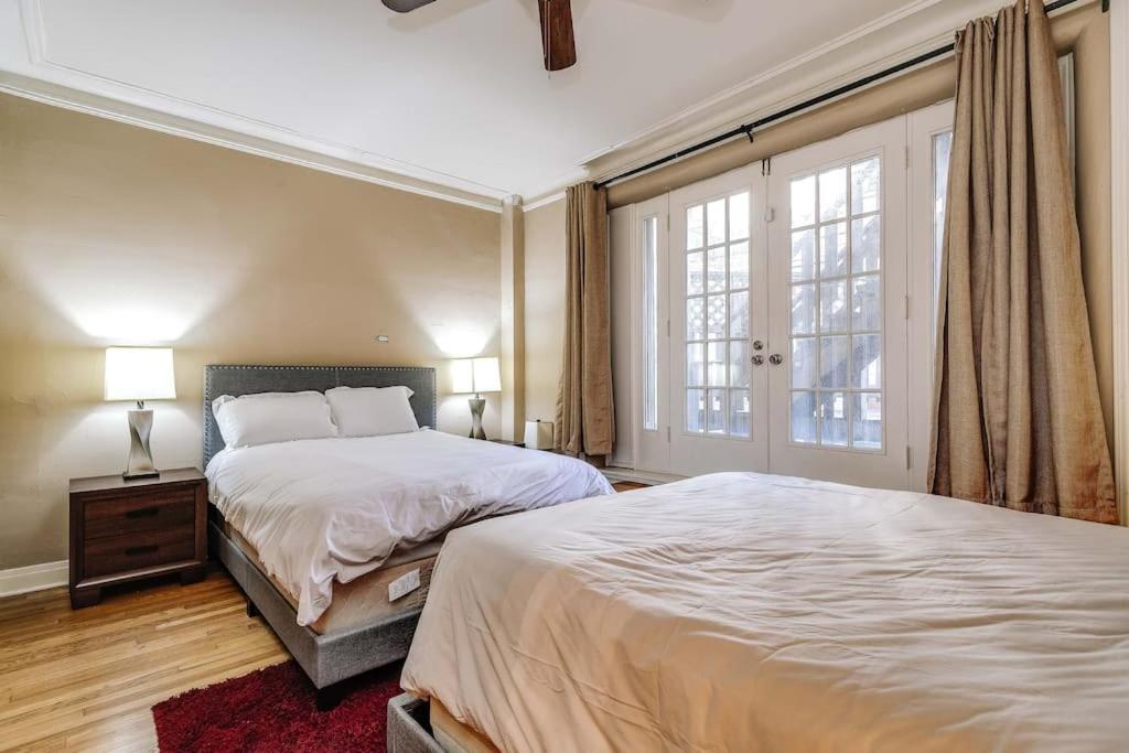 Brownstone In Gold Coast Apartment Chicago Bagian luar foto